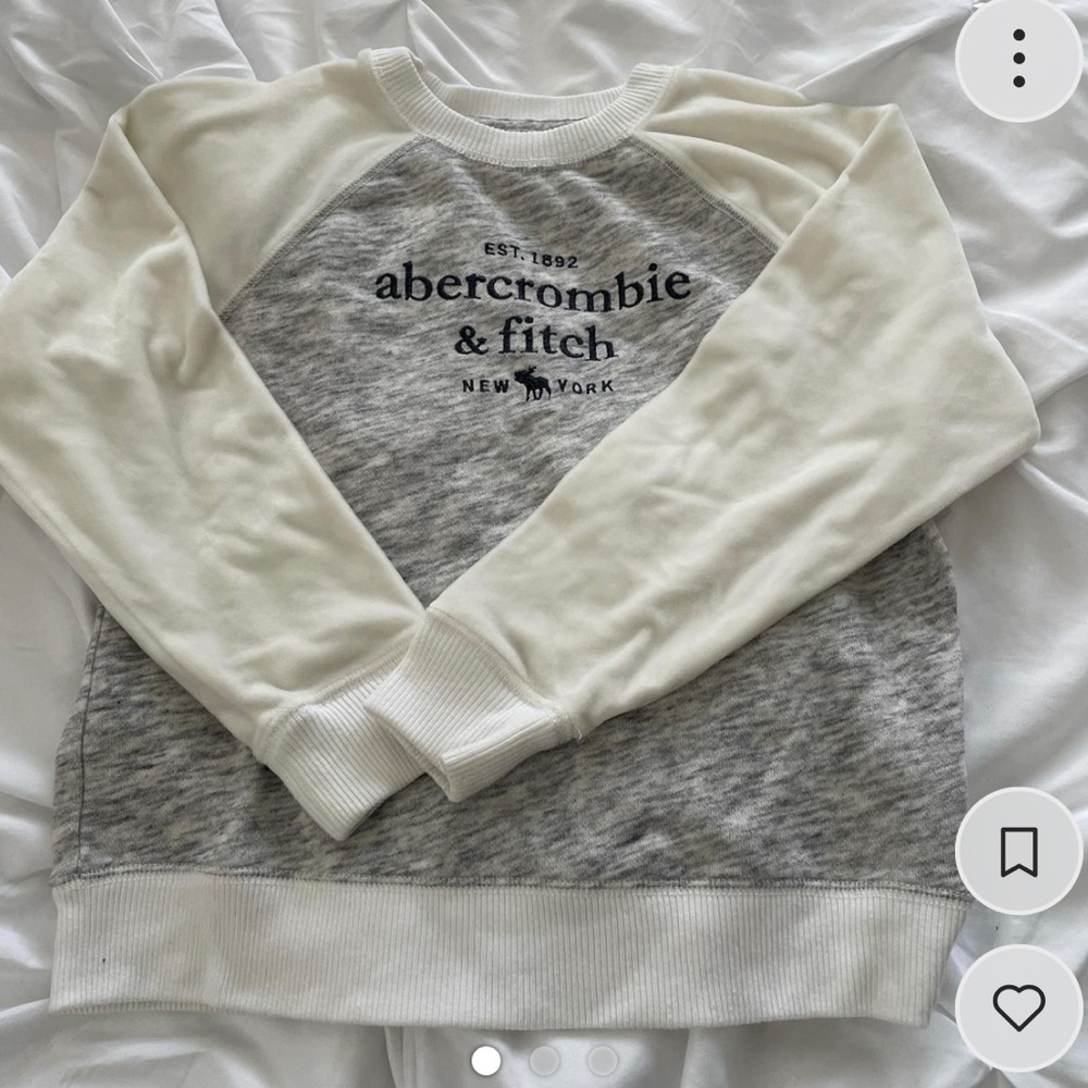 Abercrombie kids sweatshirt size 7/8 years